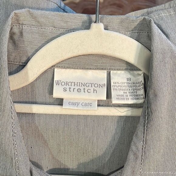 Stretch Blouse   - Picture 5 of 6